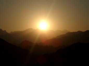 Foto do Nascer do Sol no Monte Sinai